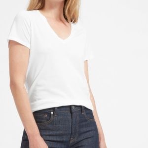 NEW EVERLANE COTTON V-NECK WHITE TEE TAGS ATTACHED